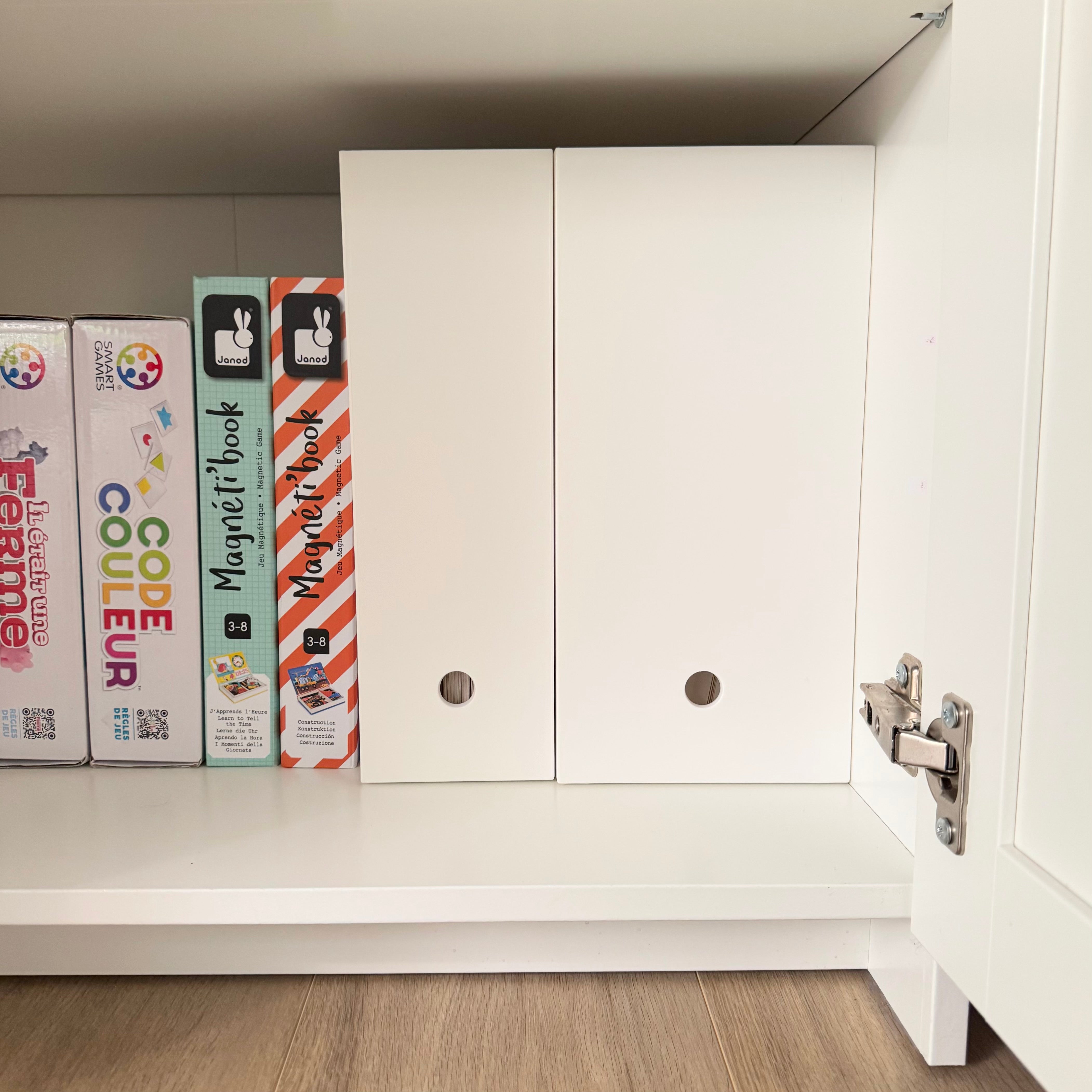 bureau porte-revues blanc
